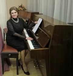 Щур Лариса Георгиевна